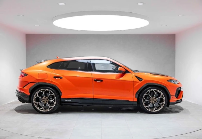 Lamborghini Urus Performante, 2024 - 13