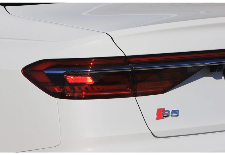 Audi S8 , 2022 - 31