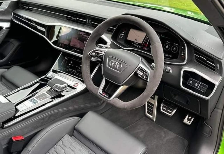 Audi RS6 Avant 4.0 TFSI V8 Performance, 2024 - 1