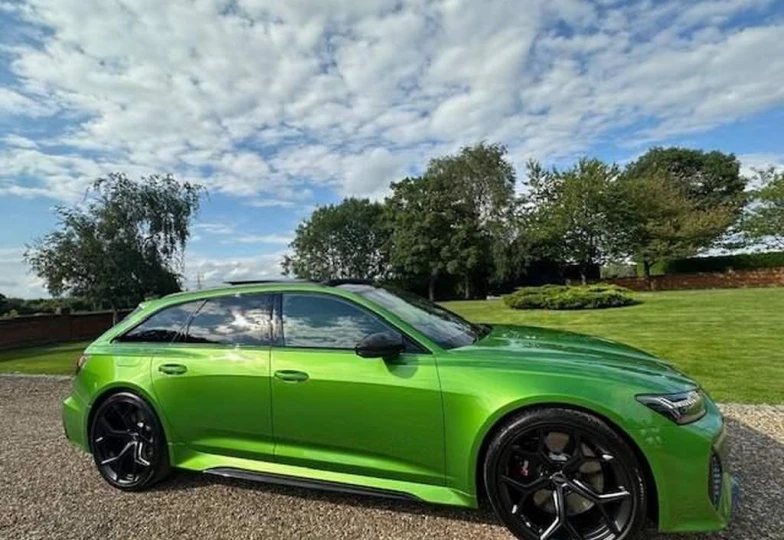 Audi RS6 Avant 4.0 TFSI V8 Performance, 2024 - 14