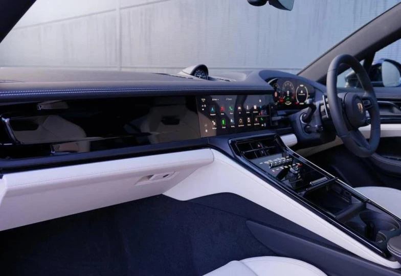 Porsche Panamera 4 E-Hybrid, 2024 - 11