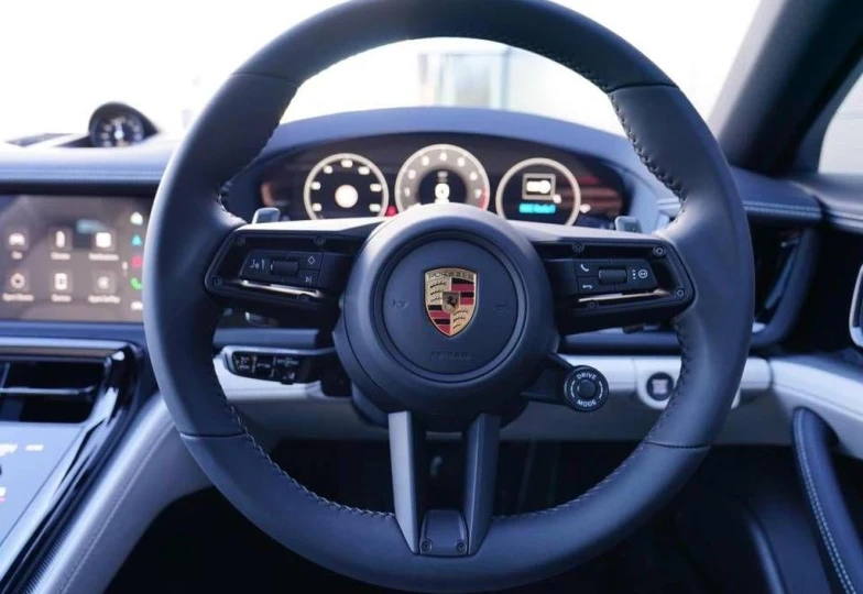 Porsche Panamera 4 E-Hybrid, 2024 - 18