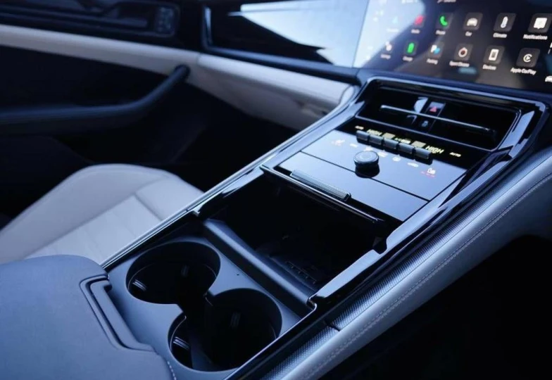 Porsche Panamera 4 E-Hybrid, 2024 - 24