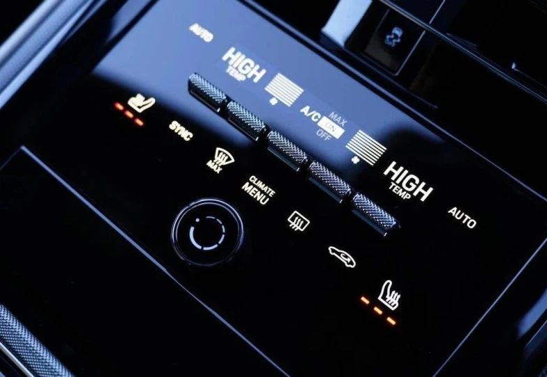 Porsche Panamera 4 E-Hybrid, 2024 - 26