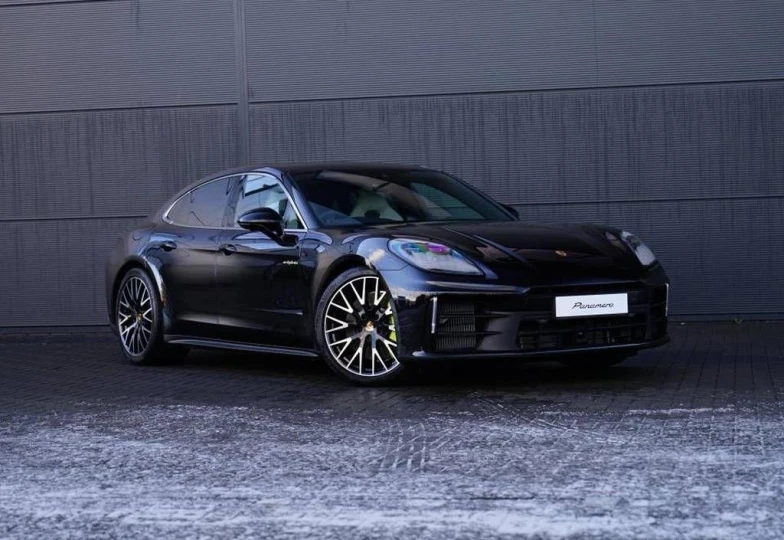 Porsche Panamera 4 E-Hybrid, 2024 - 39