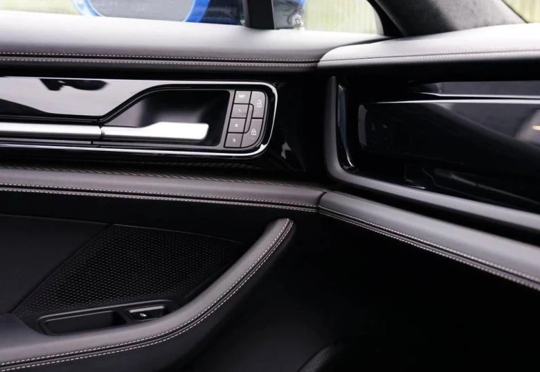 Porsche Panamera V8 Turbo E-Hybrid, 2024 - 25