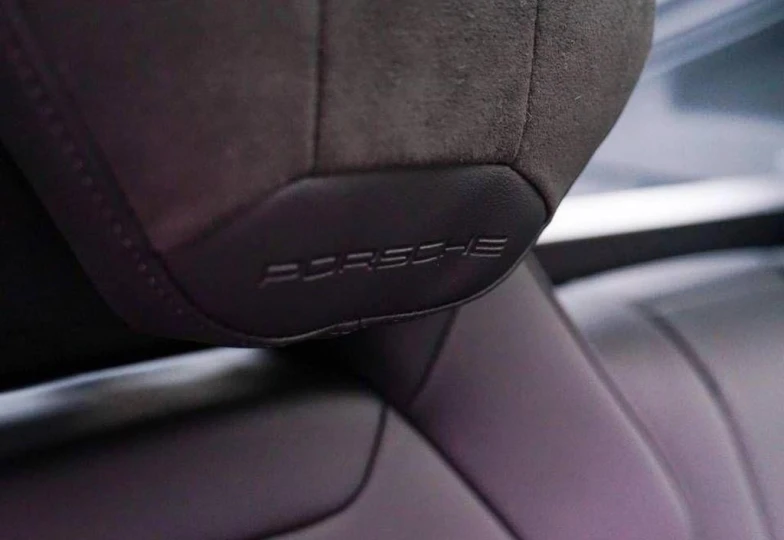 Porsche Panamera V8 Turbo E-Hybrid, 2024 - 33