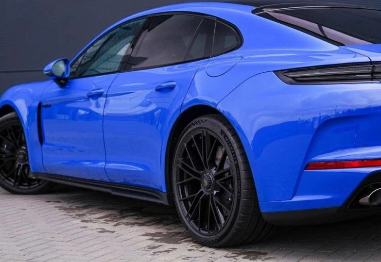 Porsche Panamera V8 Turbo E-Hybrid, 2024 - 39