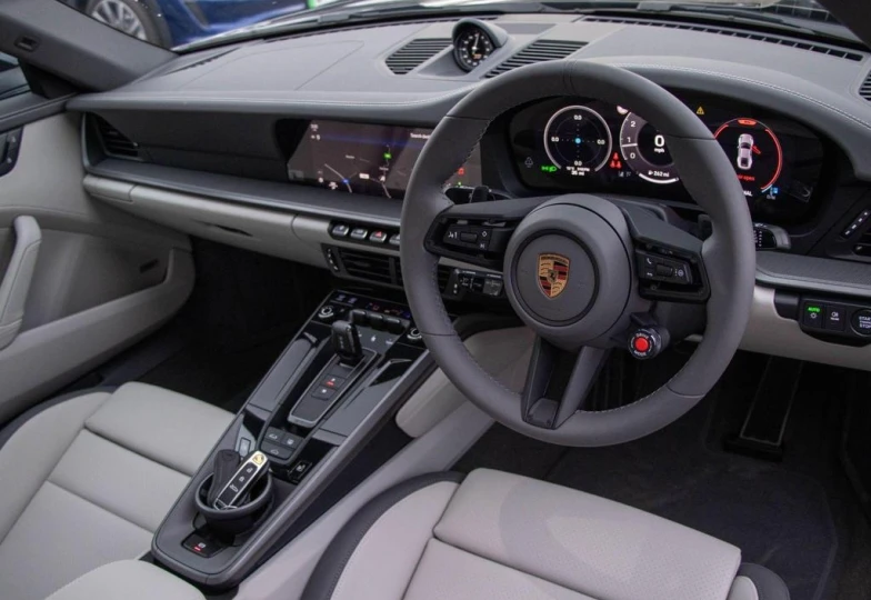 Porsche 911 992 Carrera, 2024 - 9