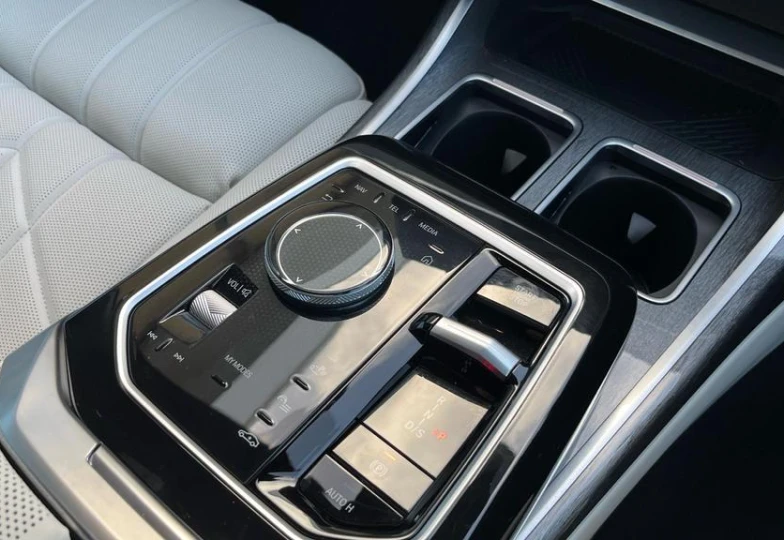 BMW 7 series 750e xDrive Excellence, 2023 - 15