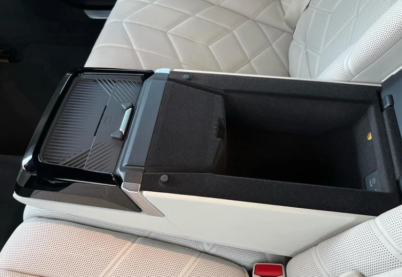BMW 7 series 750e xDrive Excellence, 2023 - 26