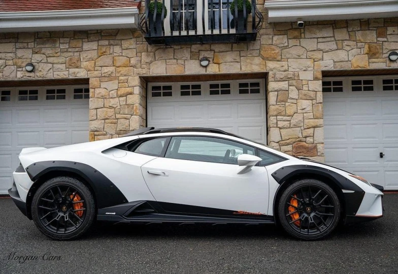 Lamborghini Huracan Sterrato, 2023 - 10