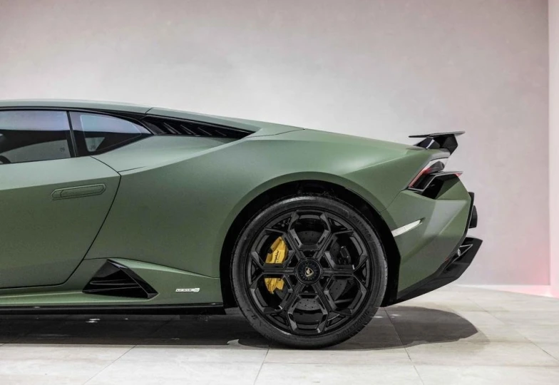 Lamborghini Huracan Tecnica, 2024 - 26