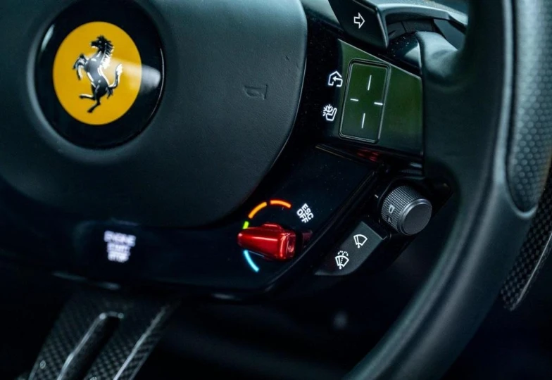 Ferrari 296 GTB V6 7.45kWh F1 DCT, 2022 - 15