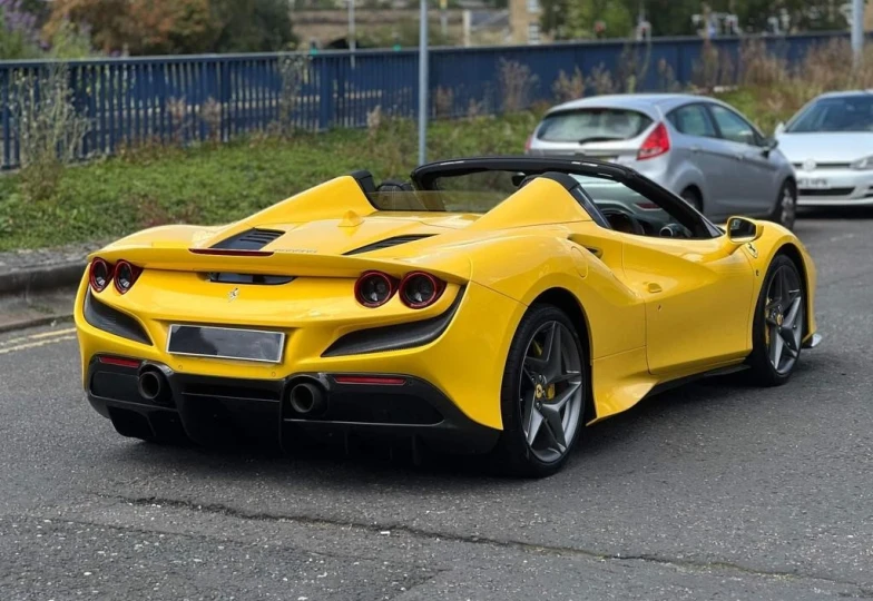 Ferrari F8 Spider V8 F1 DCT, 2022 - 7