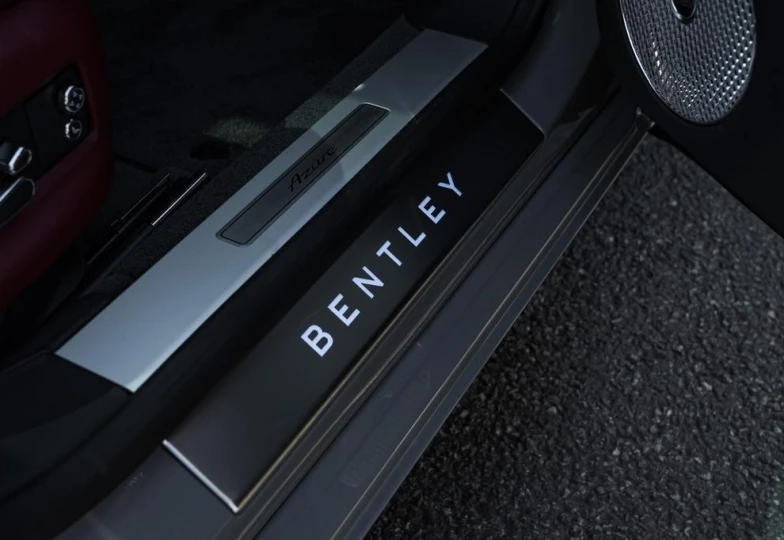 Bentley Flying Spur Azure, 2023 - 31