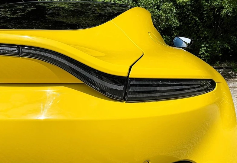 Aston Martin Vantage , 2024 - 37
