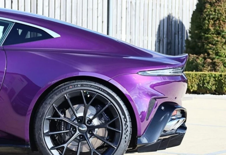 Aston Martin Vantage , 2024 - 40