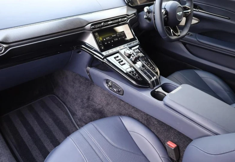 Aston Martin Vantage , 2024 - 1