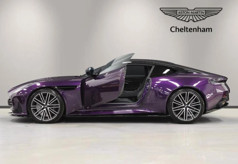 Aston Martin DB12 V8, 2023 - 10