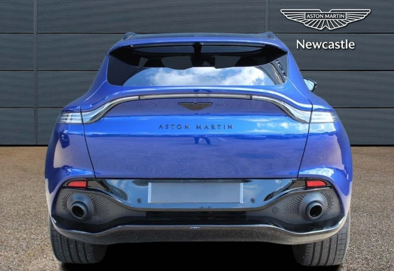 Aston Martin DBX V8 550, 2023 - 11