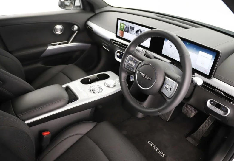 Genesis GV60 Белый