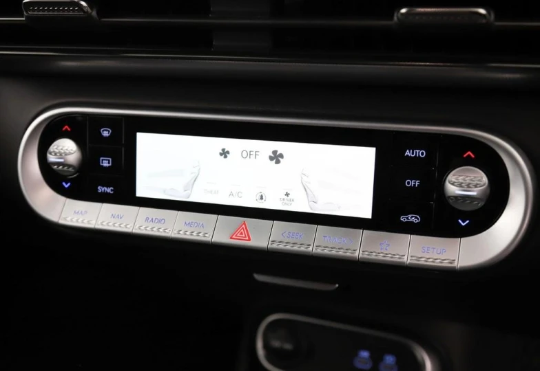 Genesis GV60 Белый
