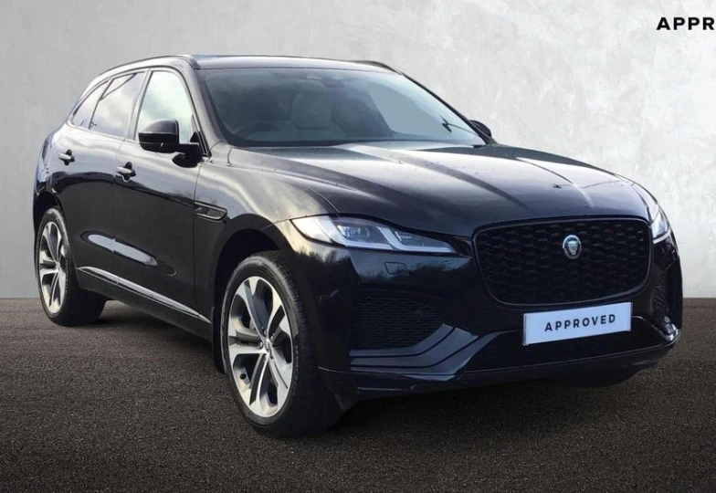 Jaguar F-Pace Черный