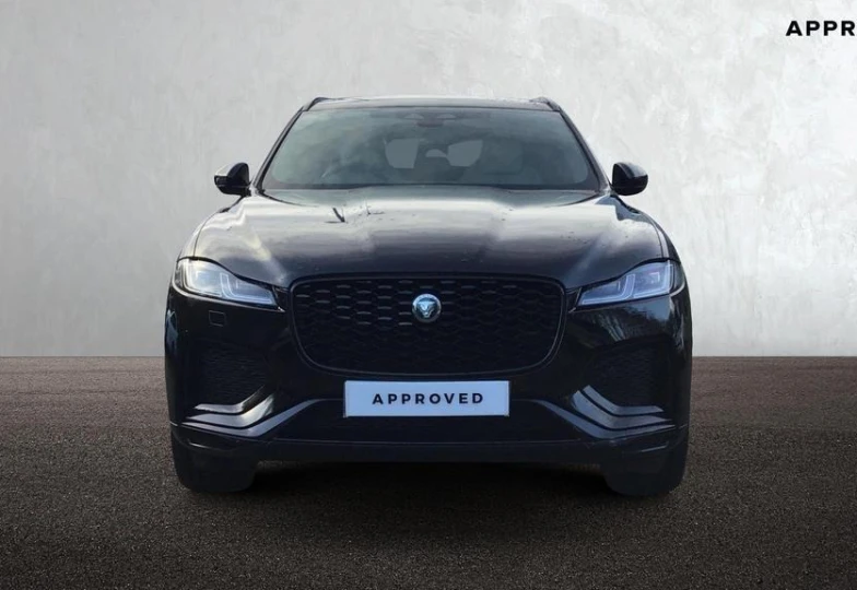 Jaguar F-Pace Черный