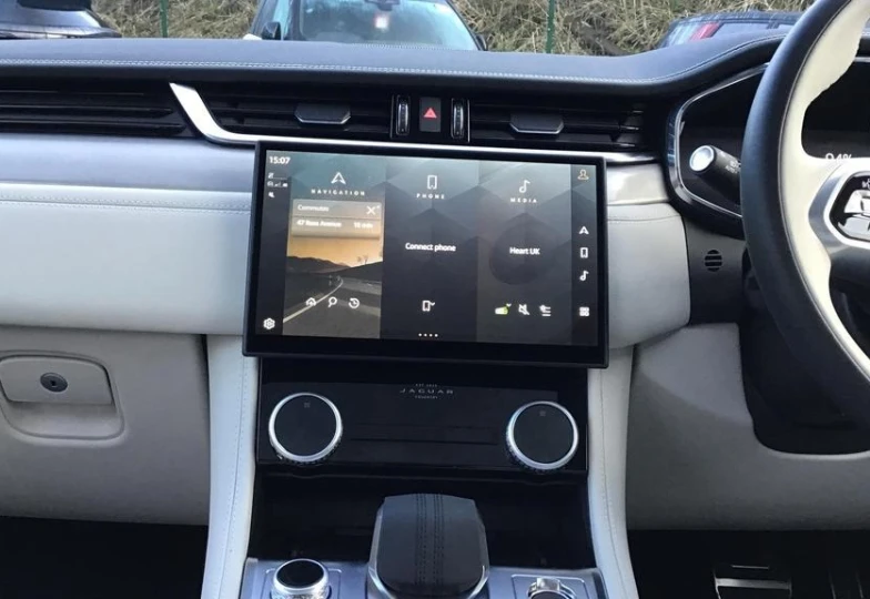 Jaguar F-Pace Черный