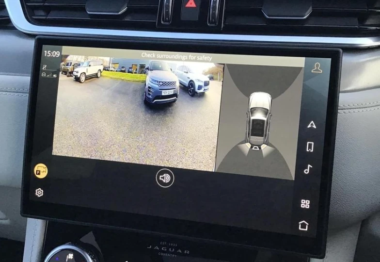 Jaguar F-Pace Черный