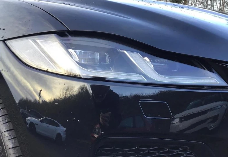 Jaguar F-Pace Черный