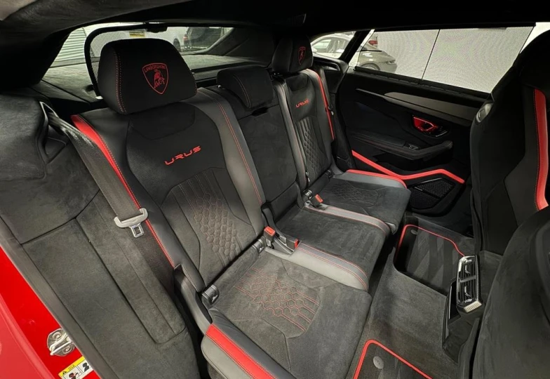 Lamborghini Urus Красный