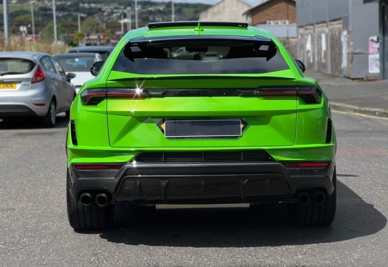 Lamborghini Urus Green