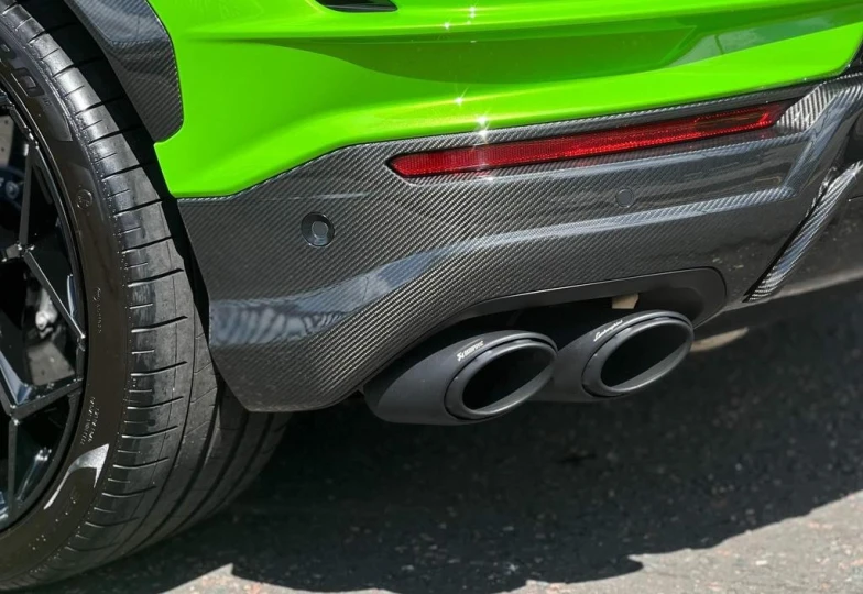 Lamborghini Urus Green