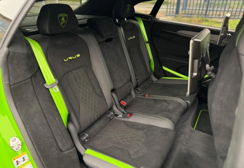 Lamborghini Urus Green