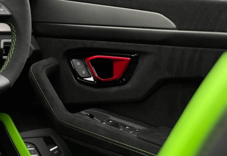 Lamborghini Urus Green