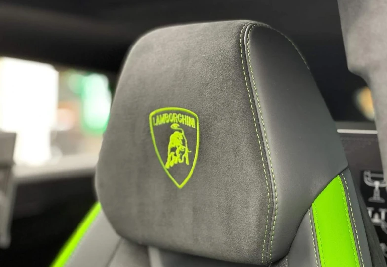 Lamborghini Urus Green