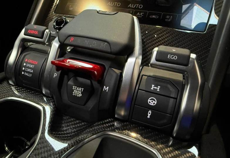Lamborghini Urus Зеленый