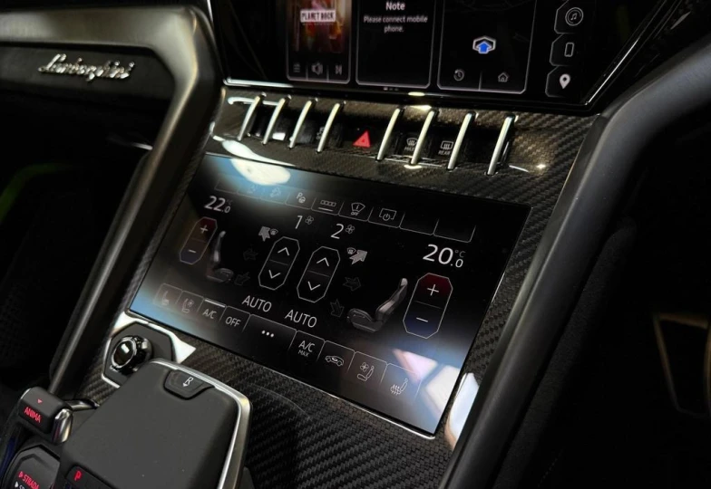 Lamborghini Urus Зеленый