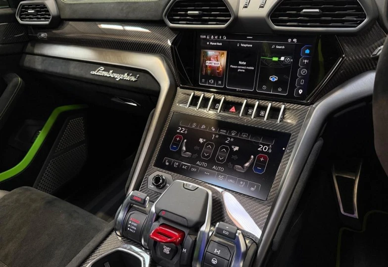 Lamborghini Urus Зеленый