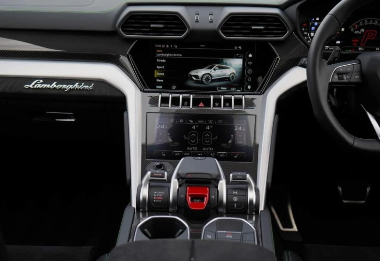Lamborghini Urus Зеленый