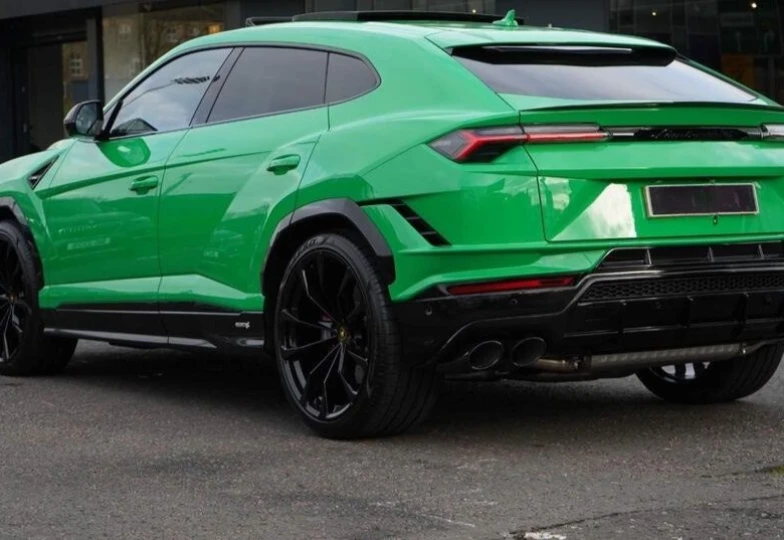 Lamborghini Urus Зеленый