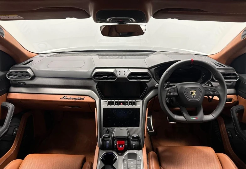 Lamborghini Urus White