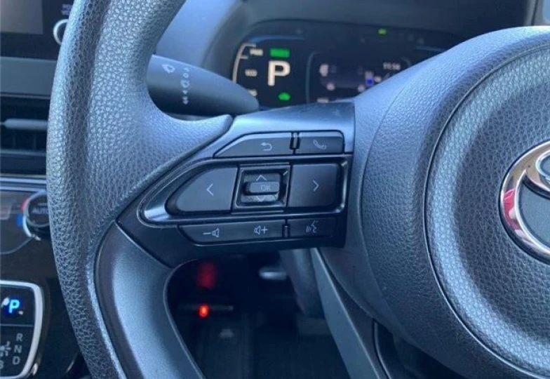 Toyota Aqua Белый