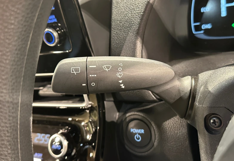 Toyota Aqua Синий