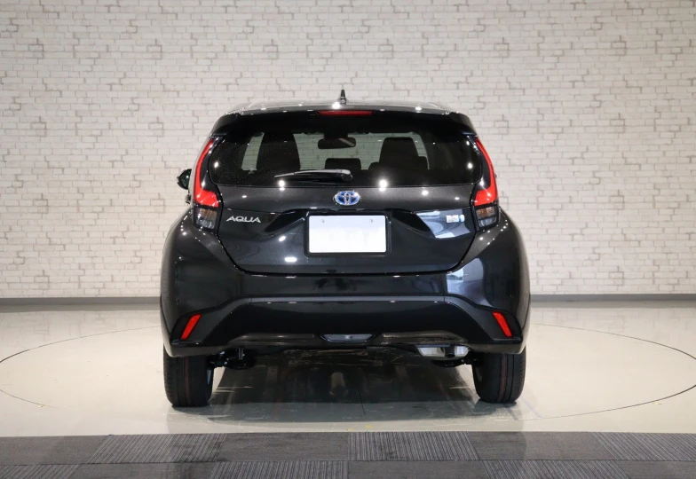 Toyota Aqua Black
