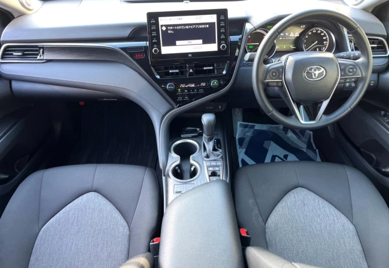 Toyota Camry White