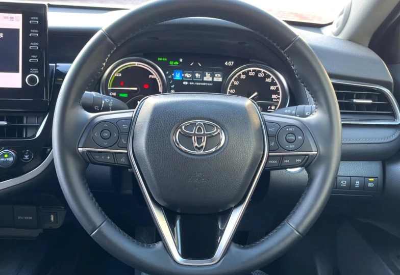 Toyota Camry White