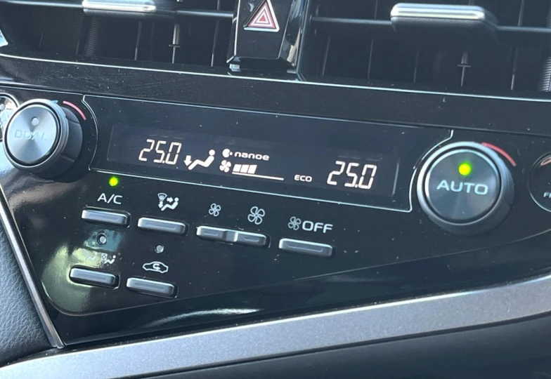 Toyota Camry White